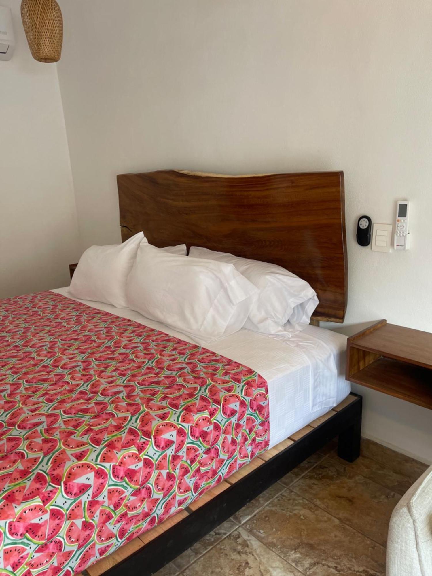 Spanish Moon Pv Puerto Vallarta Exterior photo
